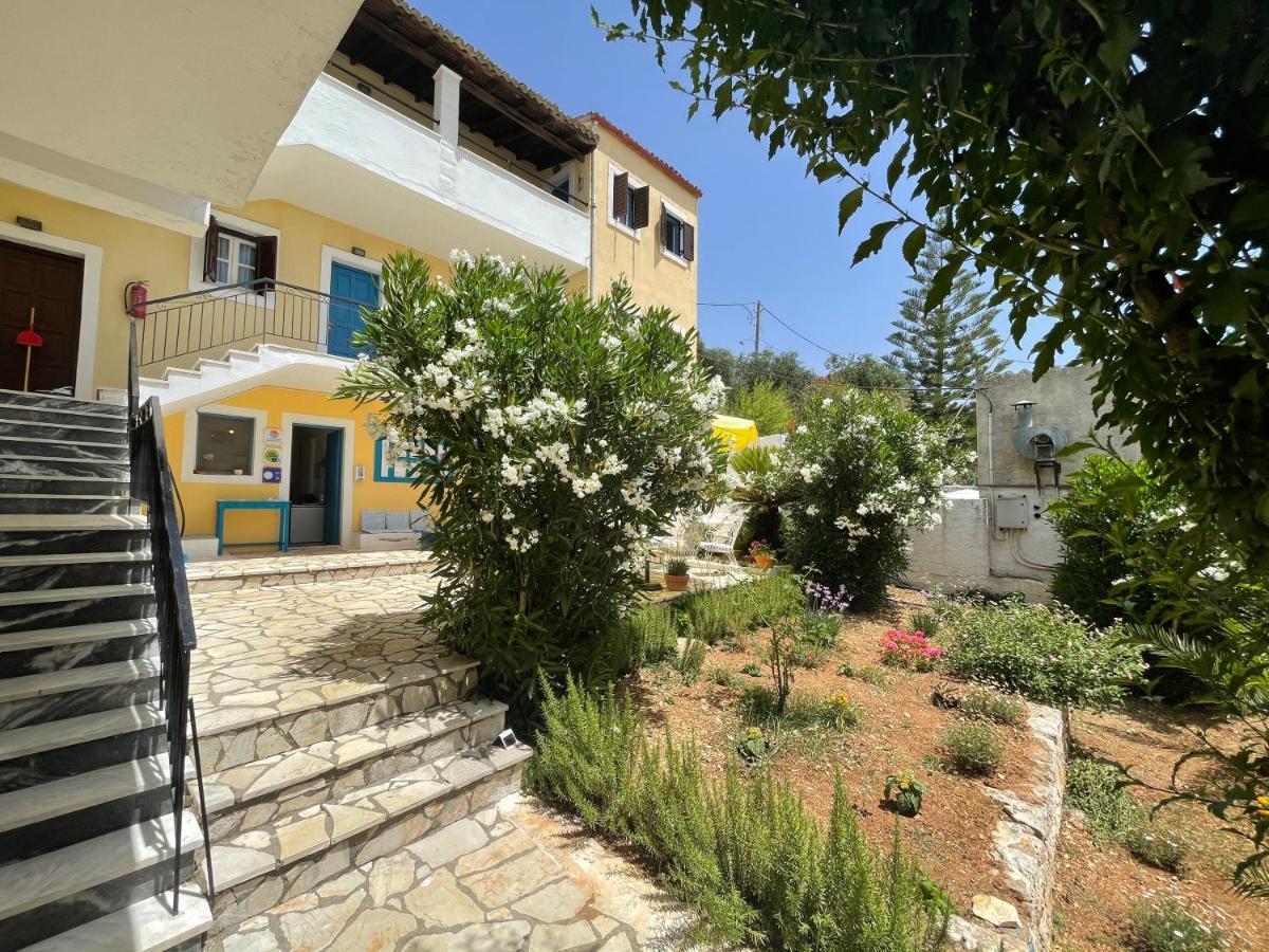 Sunflower Apartments&Studios Kassiopi Exterior foto